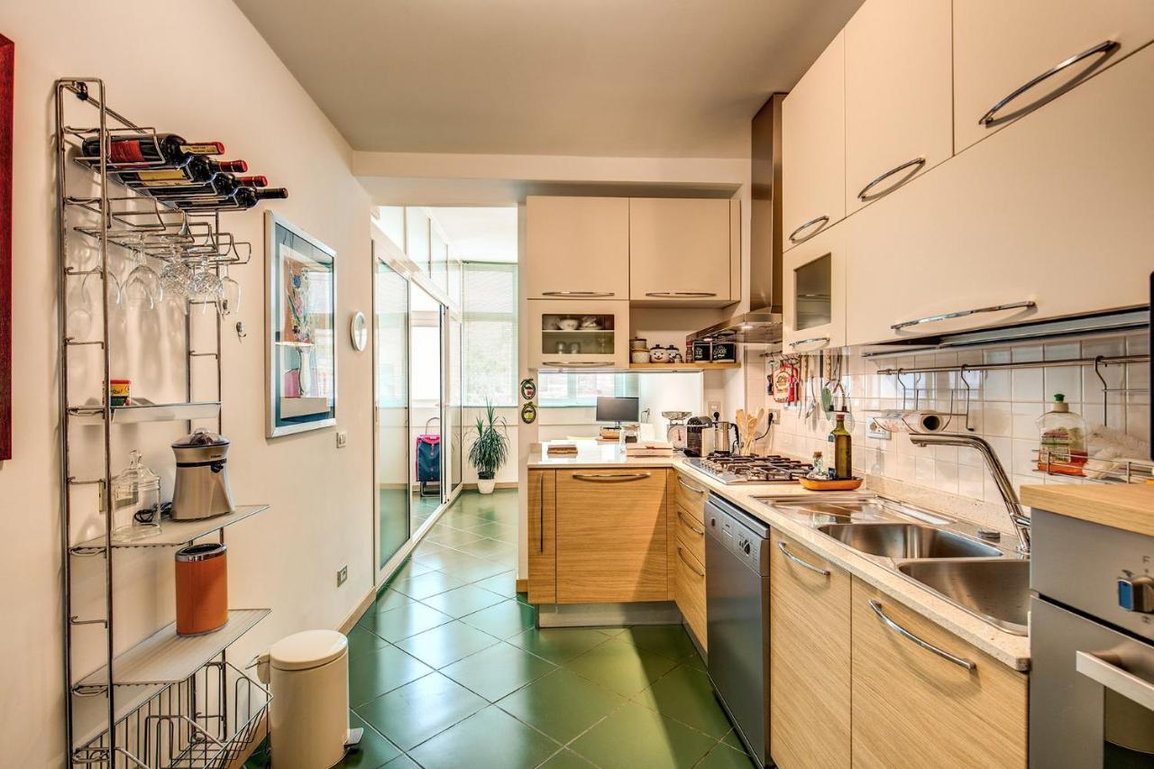 Terrazza Piccolomini: Elegant Apartment Stunning View Over Rome/St Peter'S Dome מראה חיצוני תמונה