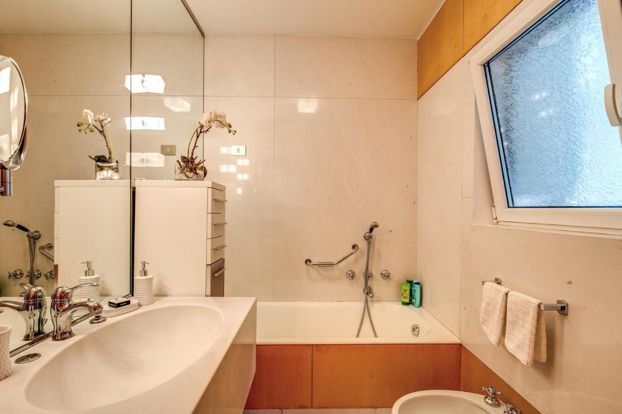 Terrazza Piccolomini: Elegant Apartment Stunning View Over Rome/St Peter'S Dome מראה חיצוני תמונה