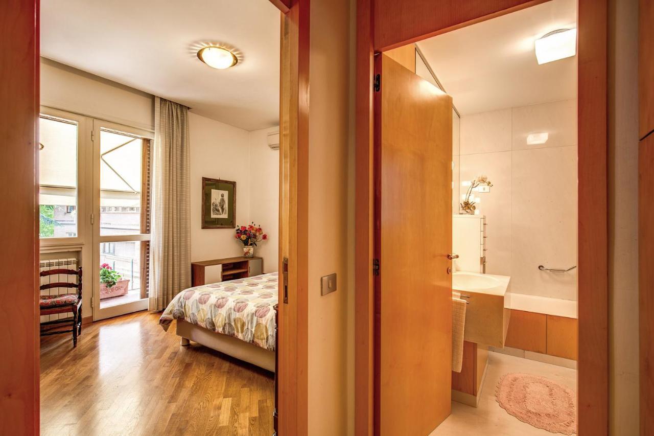 Terrazza Piccolomini: Elegant Apartment Stunning View Over Rome/St Peter'S Dome מראה חיצוני תמונה