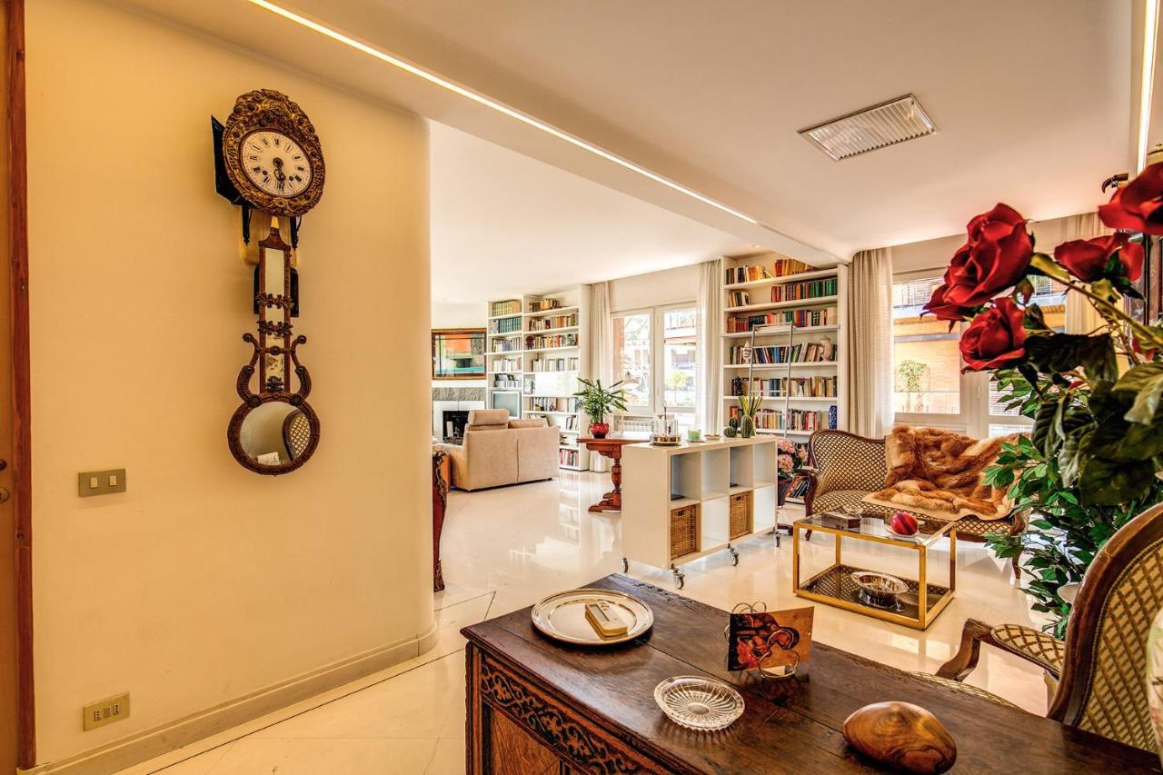 Terrazza Piccolomini: Elegant Apartment Stunning View Over Rome/St Peter'S Dome מראה חיצוני תמונה
