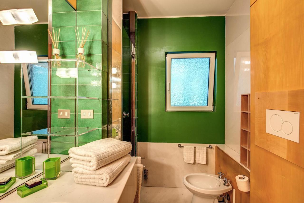 Terrazza Piccolomini: Elegant Apartment Stunning View Over Rome/St Peter'S Dome מראה חיצוני תמונה