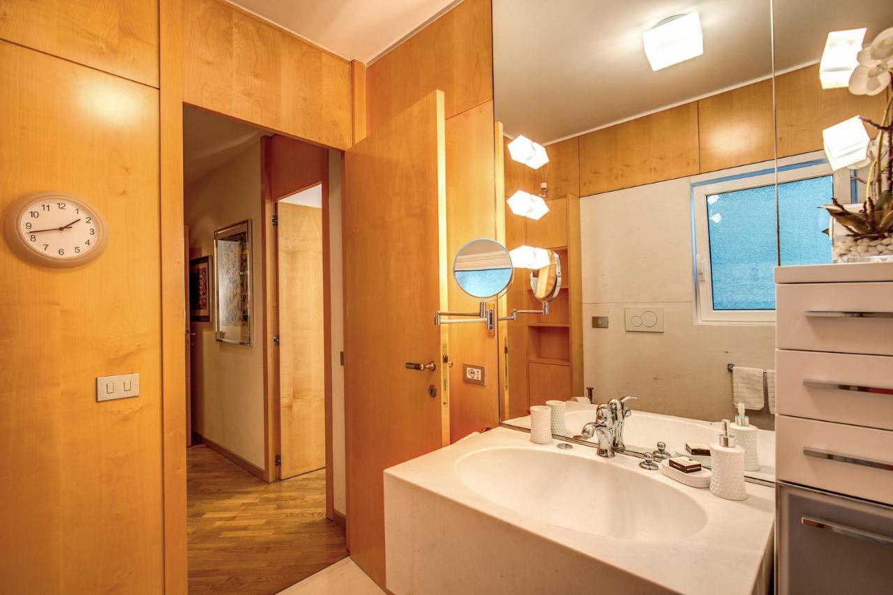Terrazza Piccolomini: Elegant Apartment Stunning View Over Rome/St Peter'S Dome מראה חיצוני תמונה